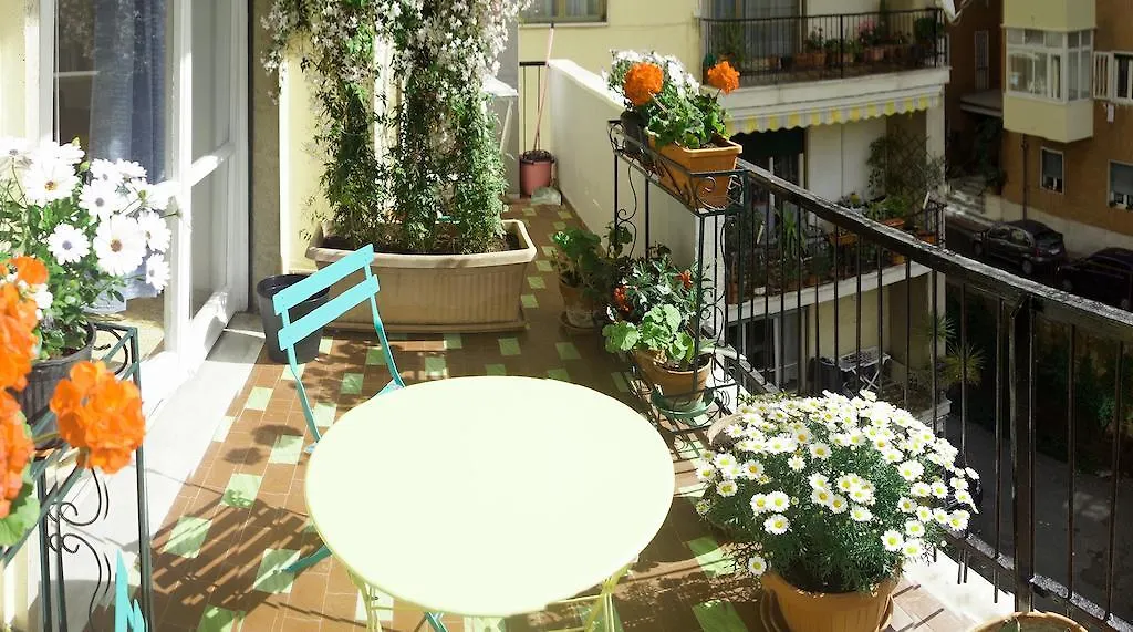 B&B Bibliotechina Neapol Bed & Breakfast